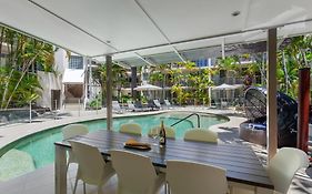 Noosa Tropicana